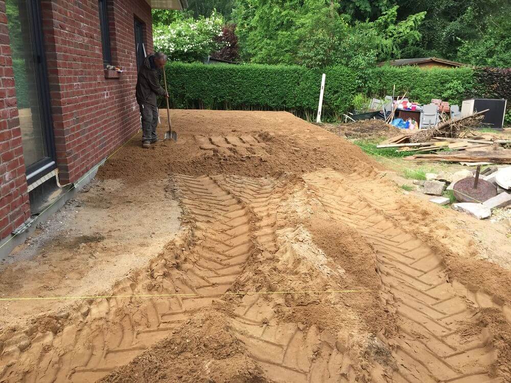 Wir bekommen einen Garten Endlich Terrasse, Mutterboden und Rasen