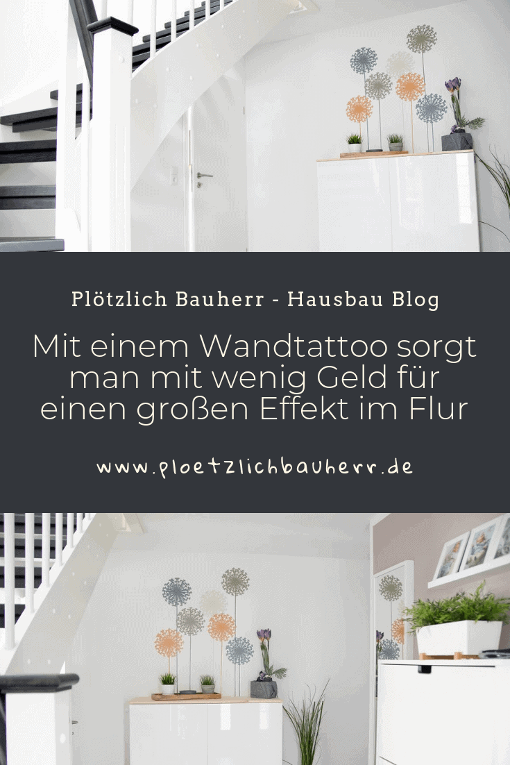 Mit einem Wandtattoo sorgt man mit wenig Geld für einen großen Effekt im Flur