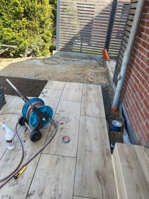 Drainage im Garten nachträglich verlegen Anleitung und Kosten