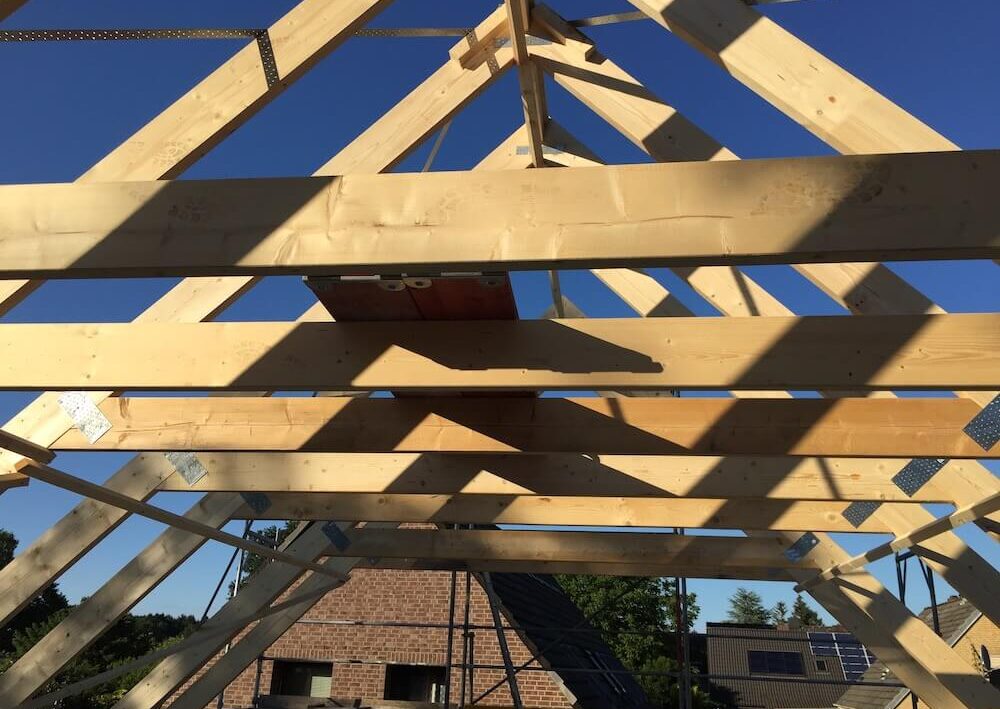 Was Kostet Ein Neuer Dachstuhl Mit Eindeckung Dachstuhl - Alles was wichtig ist: Kosten, Material und Pflege